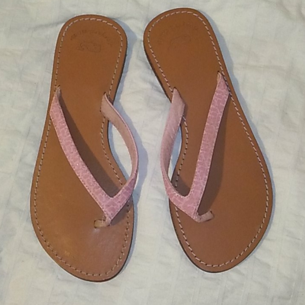 NWOT Vineyard Vine Pink Leather Flip Flop